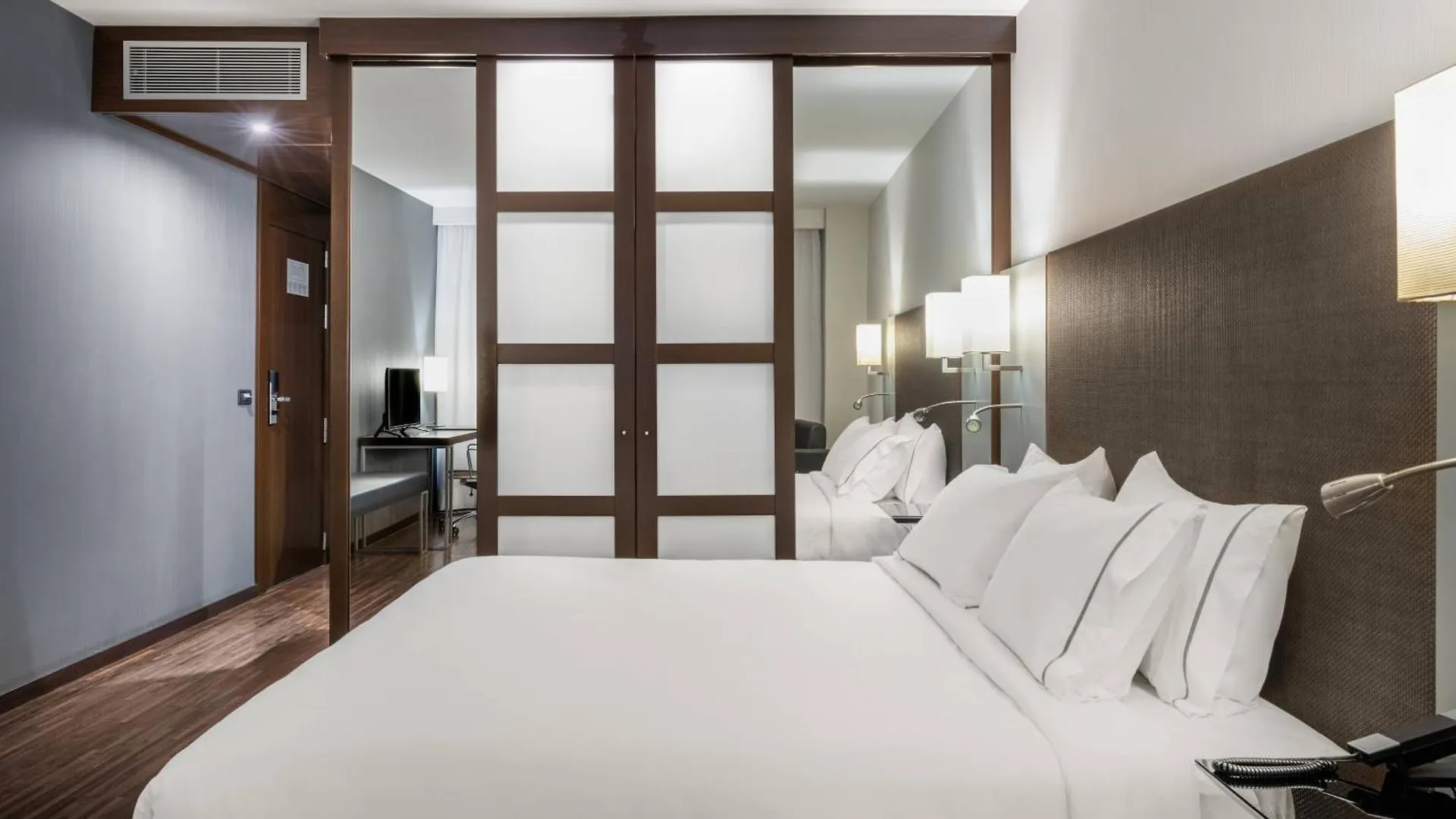 Ac Hotel Algeciras By Marriott